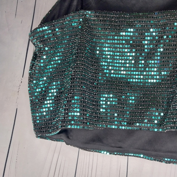Sincerely Jules - Green Sequin Style Strapless Top W/Light Boning - Size L - Picture 7 of 9